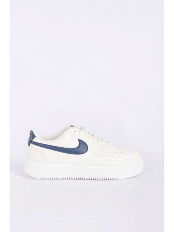 SNEAKERS DA RAGAZZA NIKE COURTVISION ALT BIANCO BLU DM0113 102 Online a Meca Moda Dress Shoes