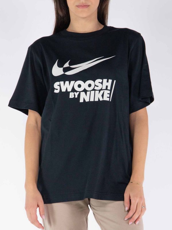T shirt nike ragazza sales